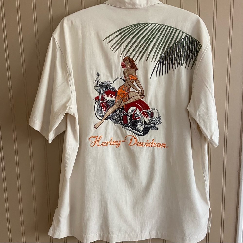 Harley Davidson Men’s Cream Colour Hawaiian Silk Button Down T-shirt Size M